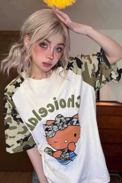 Color-Blocking Camouflage Hello Kitty Raglan Sleeve T-Shirt for Women - Casual 90s Inspired Short Sleeve Top