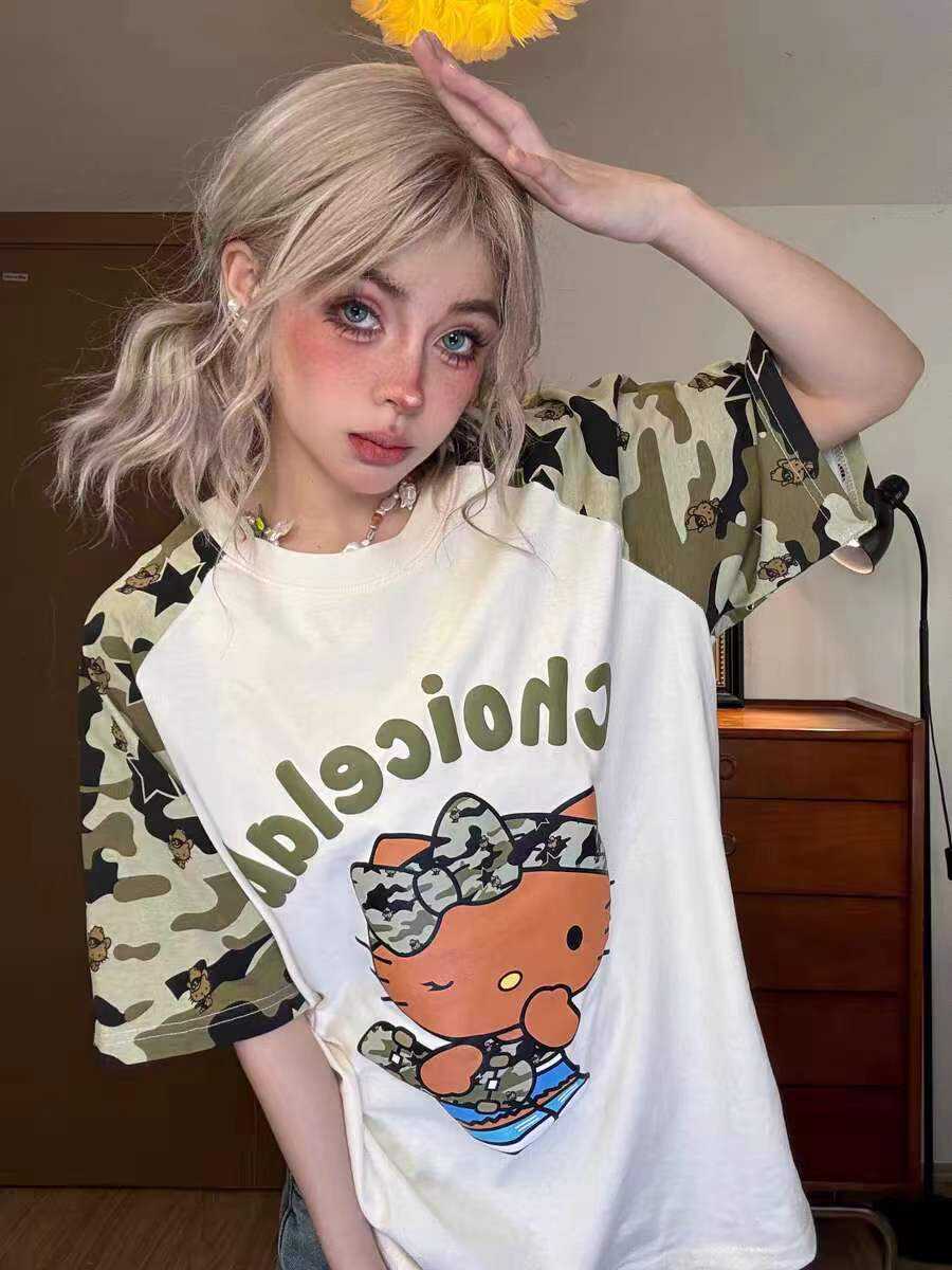 Color-Blocking Camouflage Hello Kitty Raglan Sleeve T-Shirt for Women - Casual 90s Inspired Short Sleeve Top Color-Blocking Camouflage Hello Kitty Raglan Sleeve T-Shirt for Women - Casual 90s Inspired Short Sleeve Top