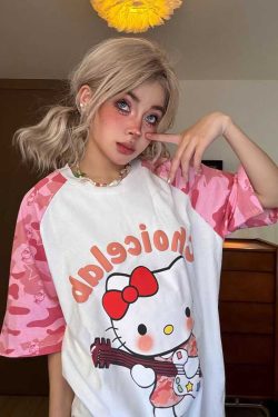 Color-Blocking Camouflage Hello Kitty Raglan Sleeve T-Shirt for Women - Casual 90s Inspired Short Sleeve Top