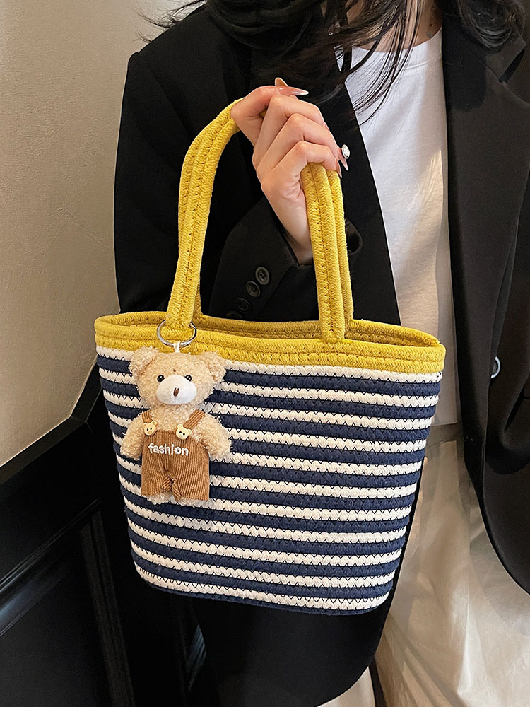 Color-Blocking Striped Woven Shoulder Bag for Women - Versatile Summer 2025 Beach Bucket Bag Color-Blocking Striped Woven Shoulder Bag for Women - Versatile Summer 2025 Beach Bucket Bag