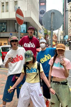 Colorful English Short Sleeve T-Shirt for Men and Women, Round Neck, Regular Fit, Couple's Hip-Hop Style, Trendy Urban Fashion Top