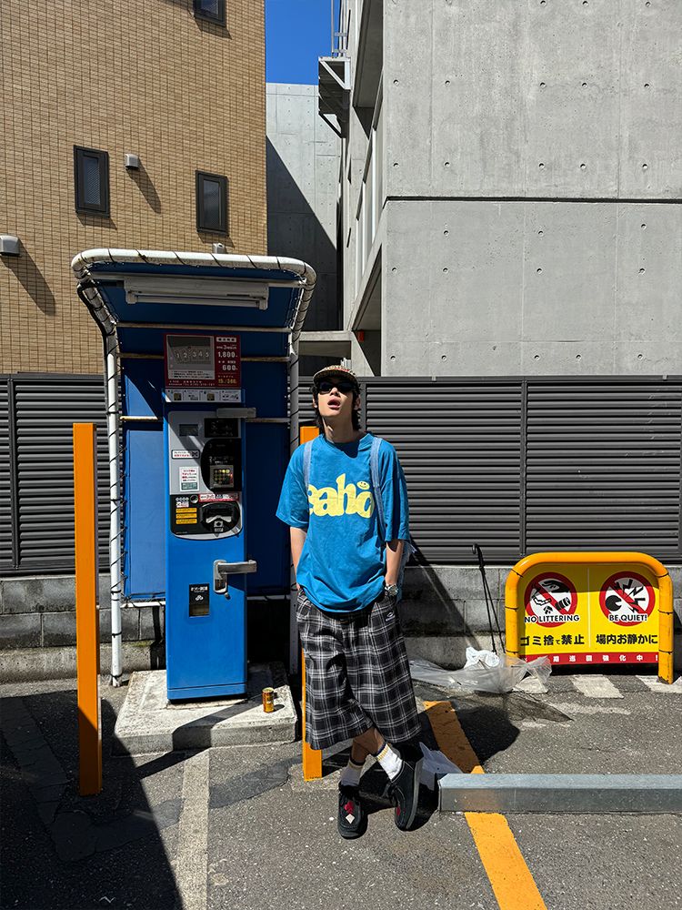 Colorful English Short Sleeve T-Shirt for Men and Women, Round Neck, Regular Fit, Couple's Hip-Hop Style, Trendy Urban Fashion Top Colorful English Short Sleeve T-Shirt for Men and Women, Round Neck, Regular Fit, Couple's Hip-Hop Style, Trendy Urban Fashion Top