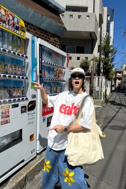 Colorful English Short Sleeve T-Shirt for Men and Women, Round Neck, Regular Fit, Couple's Hip-Hop Style, Trendy Urban Fashion Top