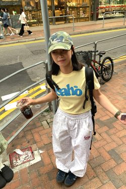 Colorful English Short Sleeve T-Shirt for Men and Women, Round Neck, Regular Fit, Couple's Hip-Hop Style, Trendy Urban Fashion Top