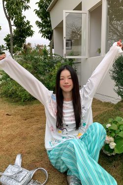 Colorful Printed Off-Shoulder Long Sleeve T-Shirt for Women | Casual Loose Fit Sun Protection Top for Spring & Summer Fashion