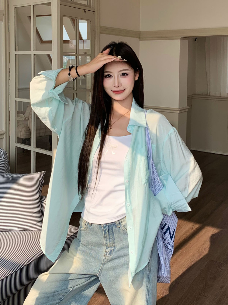 Cool Feeling Green Sunscreen Long Sleeve Shirt for Women - Loose Summer Cardigan Top, Perfect for 90s and Y2K Style Cool Feeling Green Sunscreen Long Sleeve Shirt for Women - Loose Summer Cardigan Top, Perfect for 90s and Y2K Style