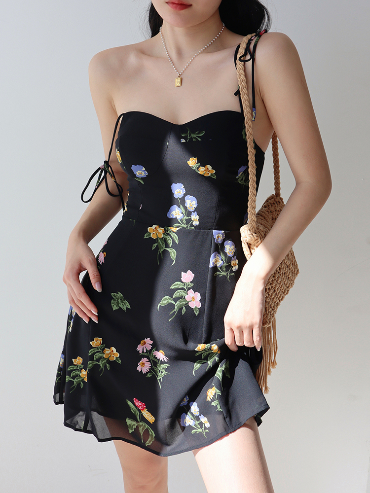 Country Floral Vintage Waist-Tie Spaghetti Strap Dress for Girls - A-Line Short Skirt, American Style Vacation Outfit Country Floral Vintage Waist-Tie Spaghetti Strap Dress for Girls - A-Line Short Skirt, American Style Vacation Outfit