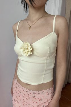 Cream Vintage Three-Dimensional Rose Flower Tight V-Neck Camisole - Spring/Summer American Style Fashion Top