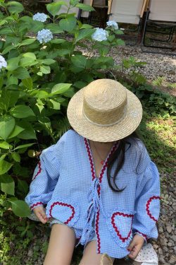 Custom Checkered Lantern Sleeve Vacation Shirt with Heart Pocket - Australian Style, Trendy Strap Design for Summer Fashion