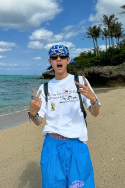 Custom Summer Undersea Animal Minimalist Letter Round Neck T-Shirt for Men and Women - Loose Casual Style, Perfect for 90s and Y2K Fashion