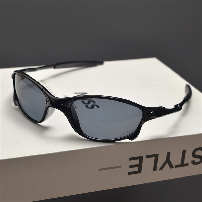 Cyberpunk Futuristic Round Frame Colorful Laser Sunglasses for Hip-Hop Style Cycling - European American Fashion Accessory Cyberpunk Futuristic Round Frame Colorful Laser Sunglasses for Hip-Hop Style Cycling - European American Fashion Accessory