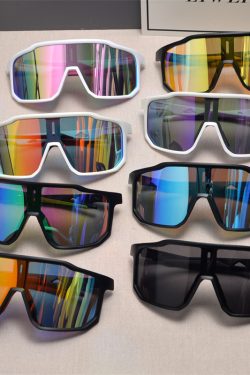 Cyberpunk Futuristic Square Frame One-Piece Sunglasses for Men and Women - Trendy Colorful Cycling Windproof Eyewear