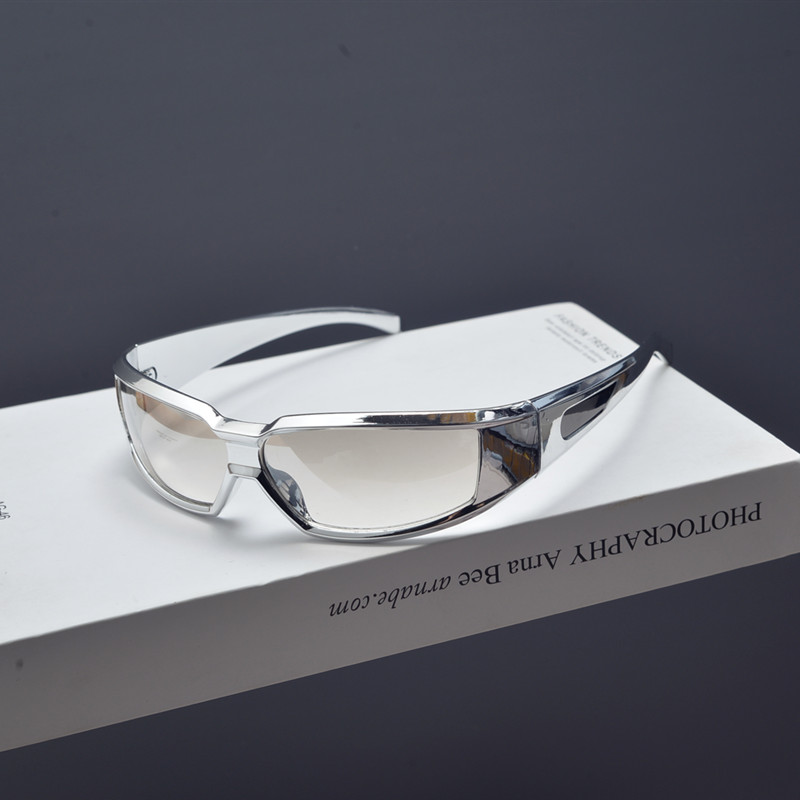 Cyberpunk Futuristic Tech-Style Sunglasses for Men and Women, Retro Millennial Streetwear Cycling Eyewear Cyberpunk Futuristic Tech-Style Sunglasses for Men and Women, Retro Millennial Streetwear Cycling Eyewear