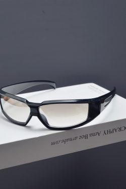 Cyberpunk Futuristic Tech-Style Sunglasses for Men and Women, Retro Millennial Streetwear Cycling Eyewear