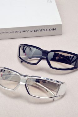 Cyberpunk Futuristic Tech-Style Sunglasses for Men and Women, Retro Millennial Streetwear Cycling Eyewear