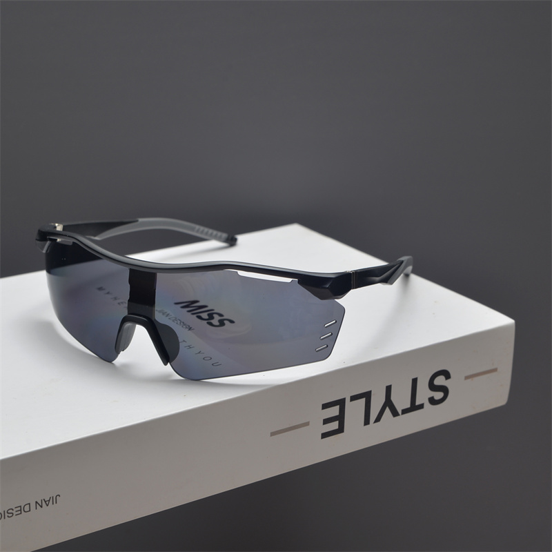 Cyberpunk Futuristic Unisex Outdoor Cycling Sunglasses with Windproof Design and Colorful Laser Lenses Cyberpunk Futuristic Unisex Outdoor Cycling Sunglasses with Windproof Design and Colorful Laser Lenses