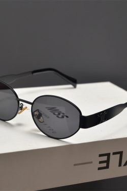 Cyberpunk Oval Metal Letter Sunglasses for Women - High-End Korean Style Retro Hip-Hop Eyewear - European & American Fashion