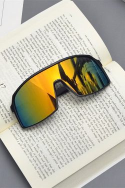 Cyberpunk Oversized Colorful Sunglasses for Men and Women - Trendy Futuristic Style for Skiing, Cycling, and Outdoor Activities