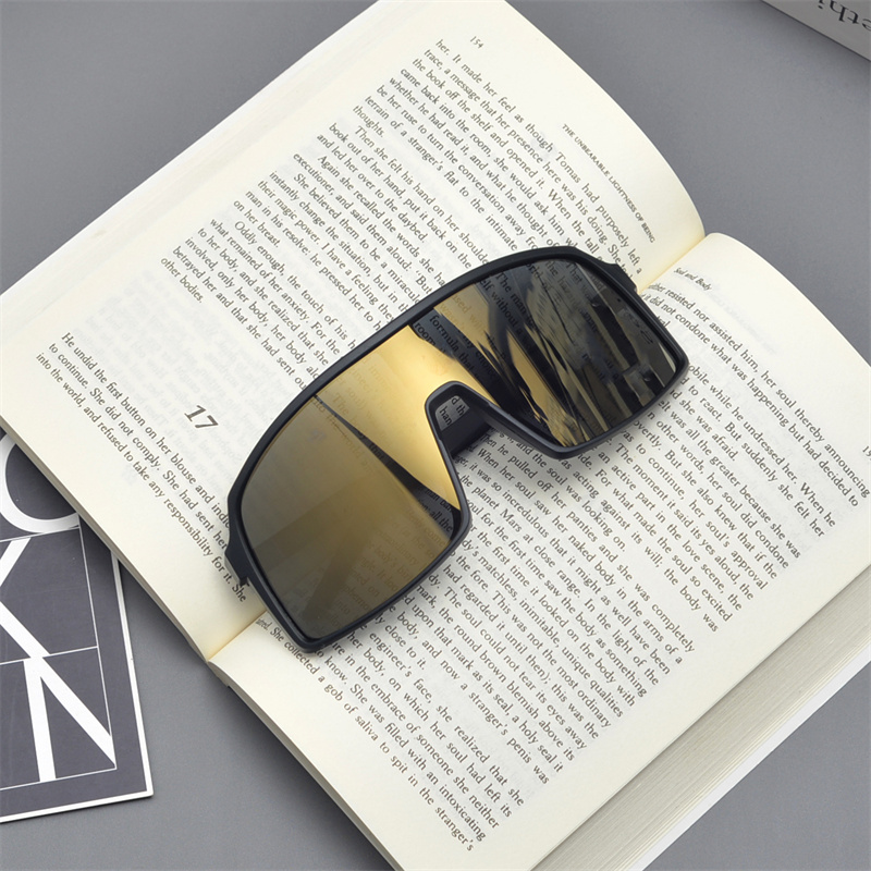 Cyberpunk Oversized Colorful Sunglasses for Men and Women - Trendy Futuristic Style for Skiing, Cycling, and Outdoor Activities Cyberpunk Oversized Colorful Sunglasses for Men and Women - Trendy Futuristic Style for Skiing, Cycling, and Outdoor Activities