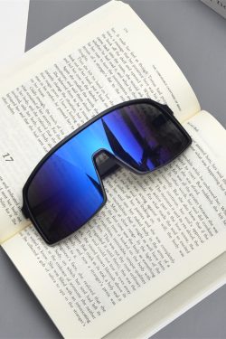 Cyberpunk Oversized Colorful Sunglasses for Men and Women - Trendy Futuristic Style for Skiing, Cycling, and Outdoor Activities
