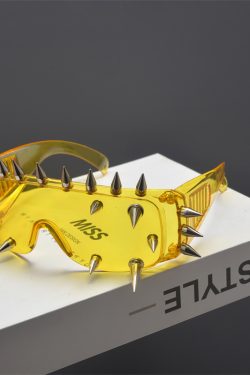 Cyberpunk Rectangular One-Piece Sunglasses for Men and Women, Trendy Metal Rivets, Windproof Exaggerated Cycling Shades