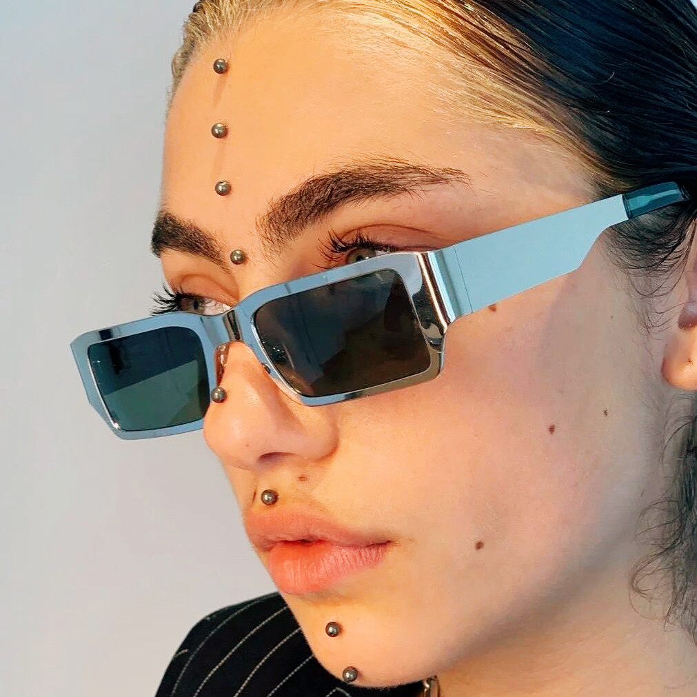 Cyberpunk Rectangular Sunglasses for Men & Women - Trendy Hip-Hop & European-American Style, Ideal for Round Faces Cyberpunk Rectangular Sunglasses for Men & Women - Trendy Hip-Hop & European-American Style, Ideal for Round Faces