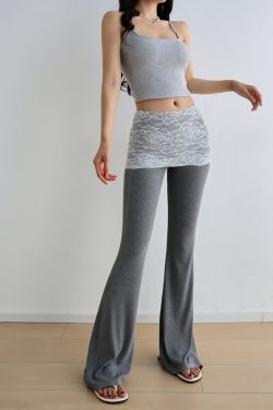 Dark Gray Sexy Slimming Leggings with Lace Trim and Flare - Yoga Base Pants for Stylish Athleisure and 90s-Inspired Fashion