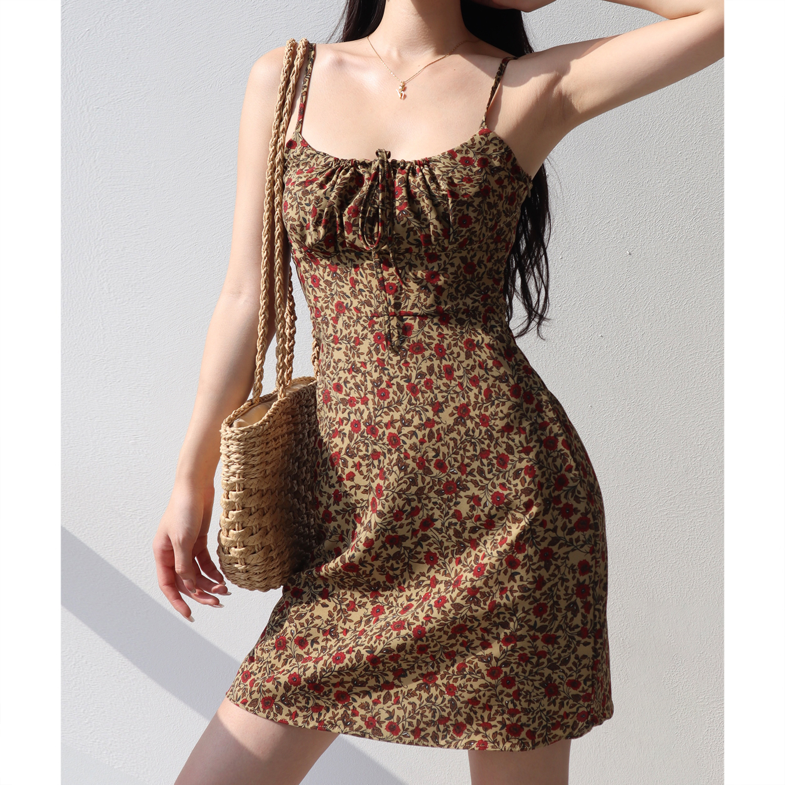 Dark Green Low-Cut Fitted Spaghetti Strap A-Line Dress with French Oil Painting Girl Design - Sexy Slimming Style Dark Green Low-Cut Fitted Spaghetti Strap A-Line Dress with French Oil Painting Girl Design - Sexy Slimming Style