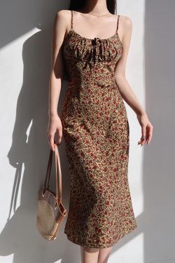 Dark Green Low-Cut Fitted Spaghetti Strap A-Line Dress with French Oil Painting Girl Design - Sexy Slimming Style