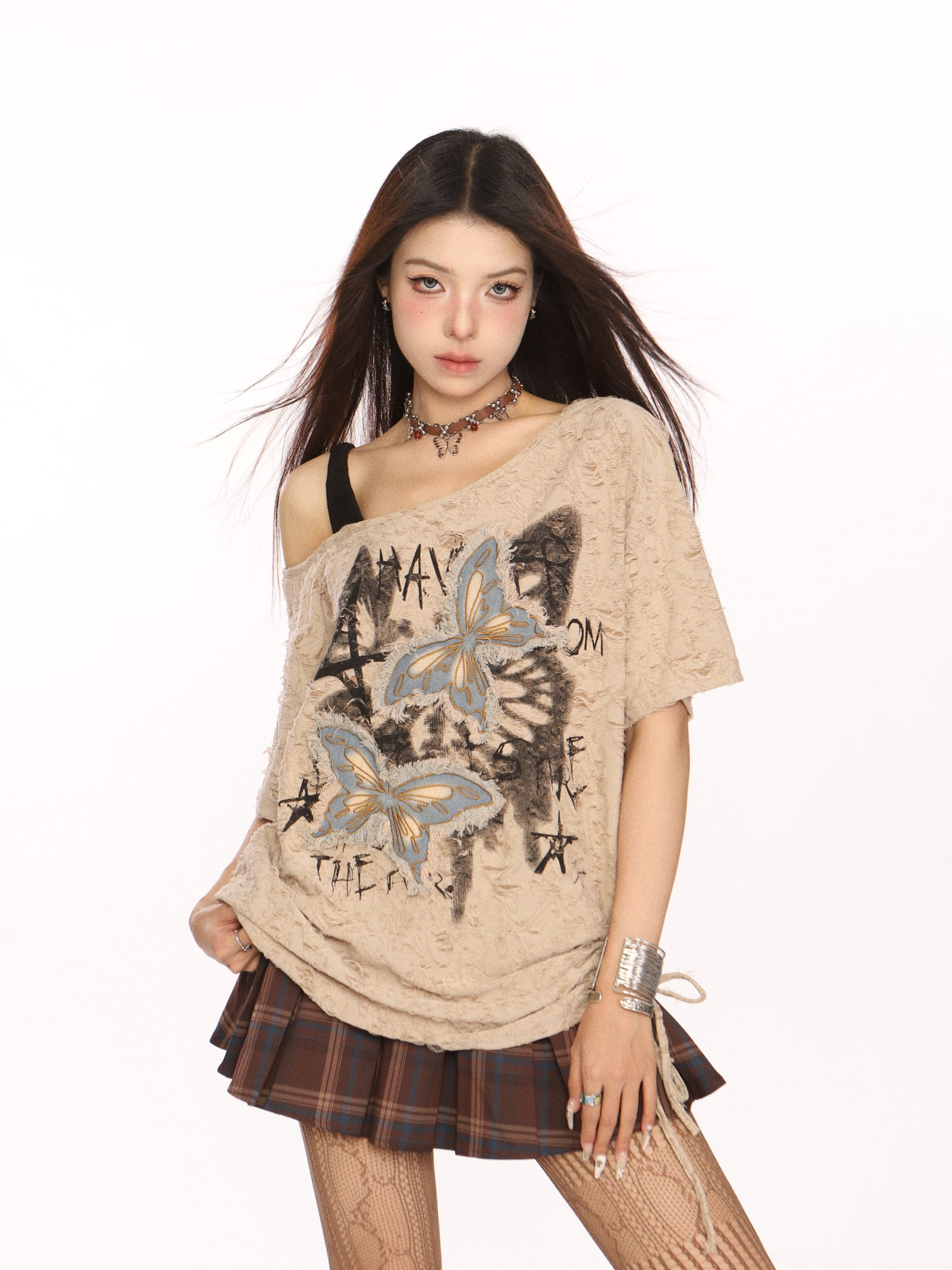 Distressed Patch Butterfly Off-Shoulder Short Sleeve T-Shirt for Women - Summer 90s Style Sweet and Cool Top Distressed Patch Butterfly Off-Shoulder Short Sleeve T-Shirt for Women - Summer 90s Style Sweet and Cool Top