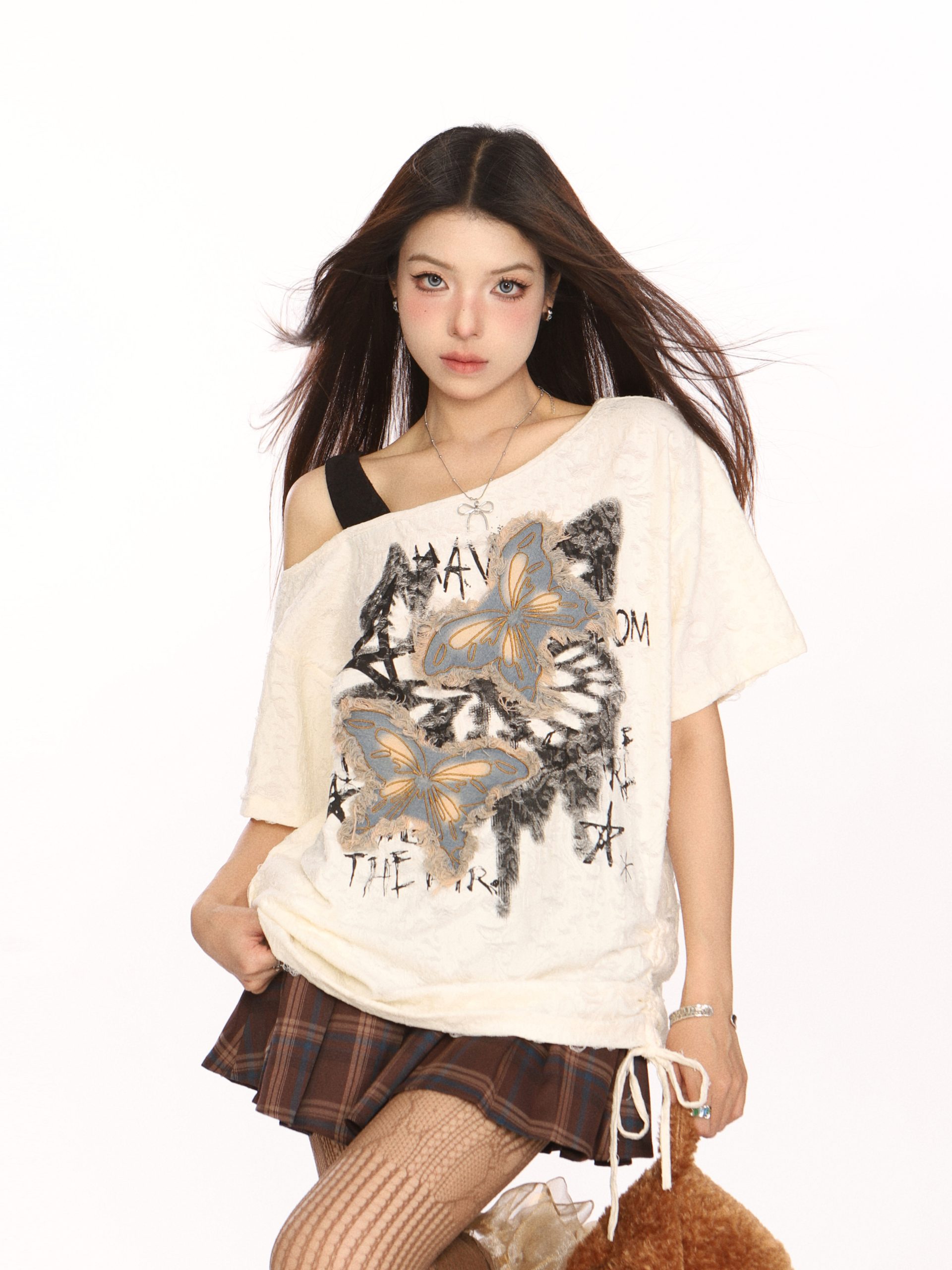 Distressed Patch Butterfly Off-Shoulder Short Sleeve T-Shirt for Women - Summer 90s Style Sweet and Cool Top Distressed Patch Butterfly Off-Shoulder Short Sleeve T-Shirt for Women - Summer 90s Style Sweet and Cool Top