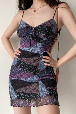 DIY American Vintage Floral Patchwork Mesh V-Neck Spaghetti Strap Dress - Women's Summer Slim Short Skirt, Y2K Style