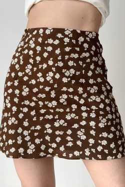 DIY American Vintage Small Floral High-Waisted A-Line Short Skirt - Retro Style for 90s & Y2K Fashion Lovers