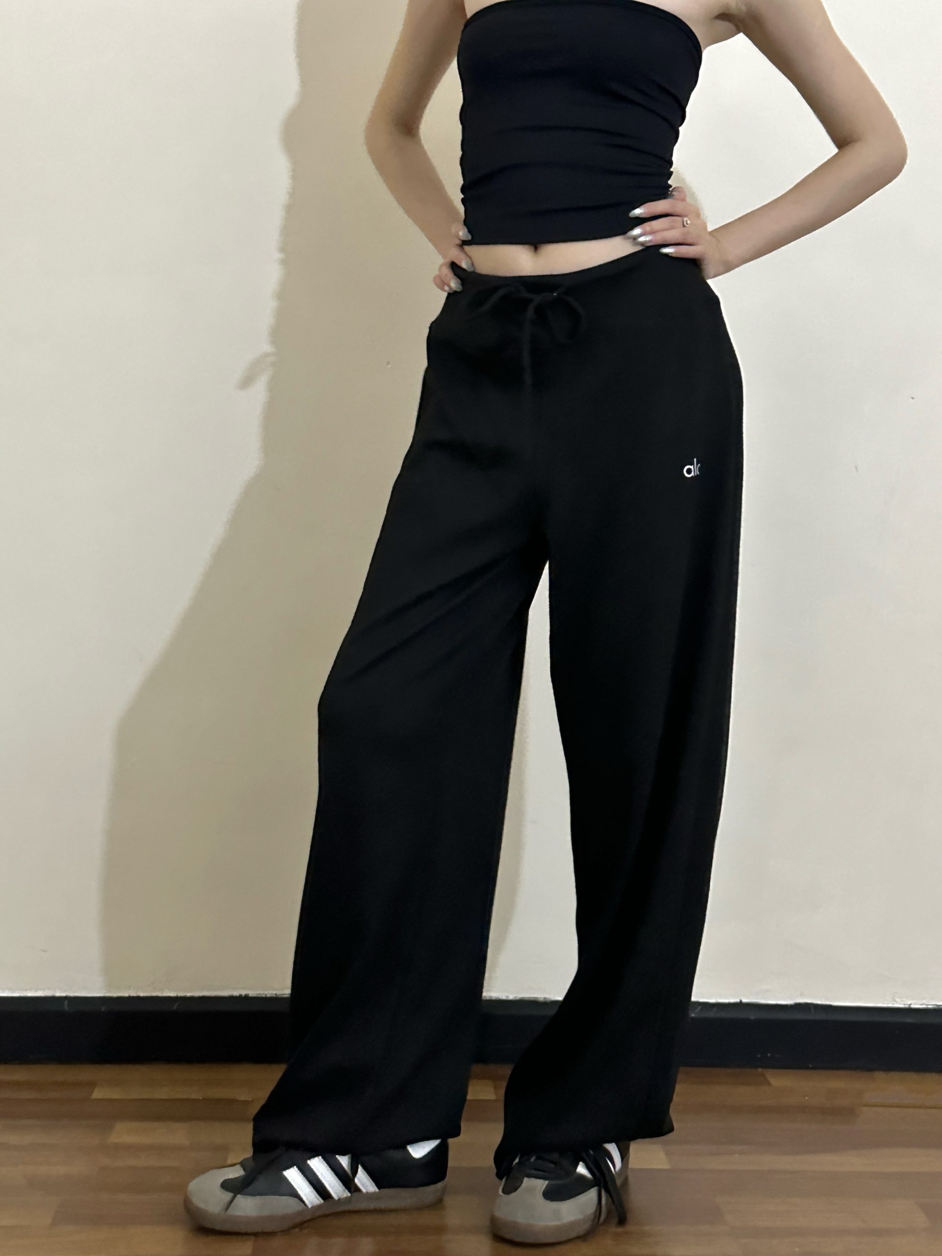 Draped Drawstring Wide-Leg Pants for Women - Casual Relaxed Fit, Versatile Floor-Length Style for Spring/Summer 2025 Fashion Draped Drawstring Wide-Leg Pants for Women - Casual Relaxed Fit, Versatile Floor-Length Style for Spring/Summer 2025 Fashion
