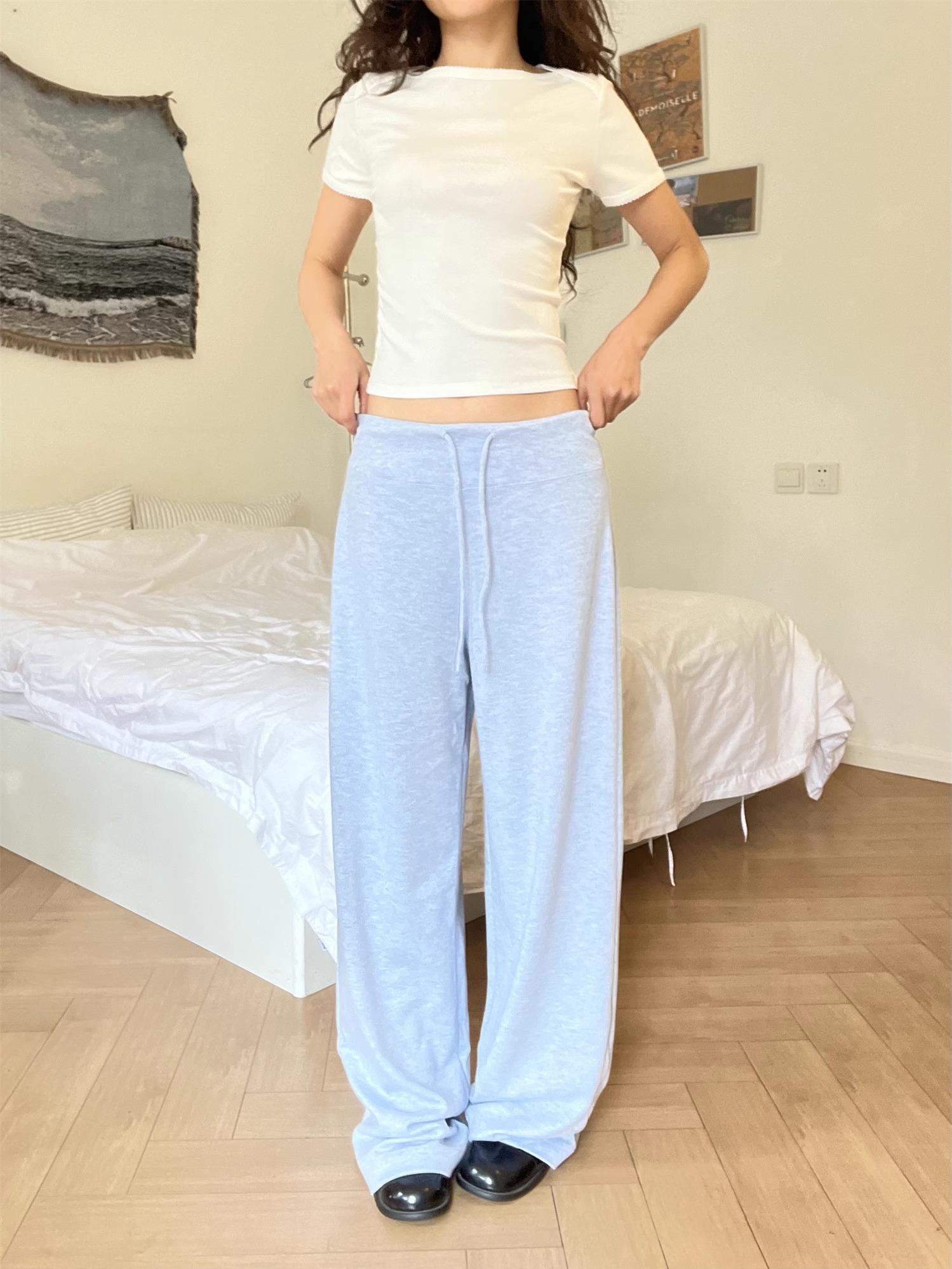 Draped Drawstring Wide-Leg Pants for Women - Casual Relaxed Fit, Versatile Floor-Length Style for Spring/Summer 2025 Fashion Draped Drawstring Wide-Leg Pants for Women - Casual Relaxed Fit, Versatile Floor-Length Style for Spring/Summer 2025 Fashion