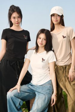 Elastic Knitted Embroidered Puppy Short Sleeve Summer T-Shirt for Women - Slim Fit, Casual Style, Perfect for 90s and Y2K Fashion