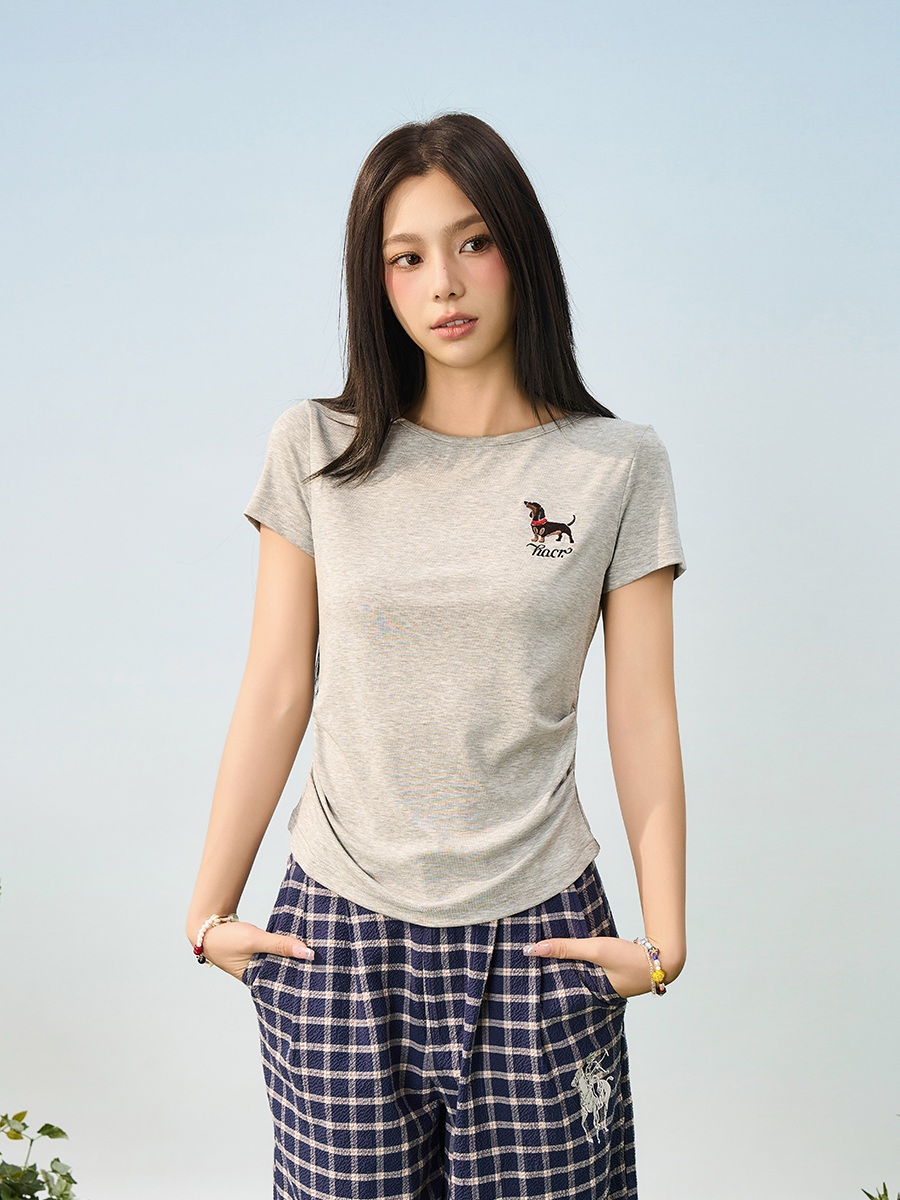 Elastic Knitted Embroidered Puppy Short Sleeve Summer T-Shirt for Women - Slim Fit, Casual Style, Perfect for 90s and Y2K Fashion Elastic Knitted Embroidered Puppy Short Sleeve Summer T-Shirt for Women - Slim Fit, Casual Style, Perfect for 90s and Y2K Fashion