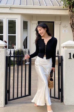 Elegant Glossy Satin Half-Length Mermaid Skirt - French Style Commuting High-End White Midi Skirt for Chic Outfits