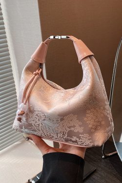 Embroidered Chinese Style Underarm Bag for Women - High-End Single Shoulder Crossbody Bag for Summer 2025