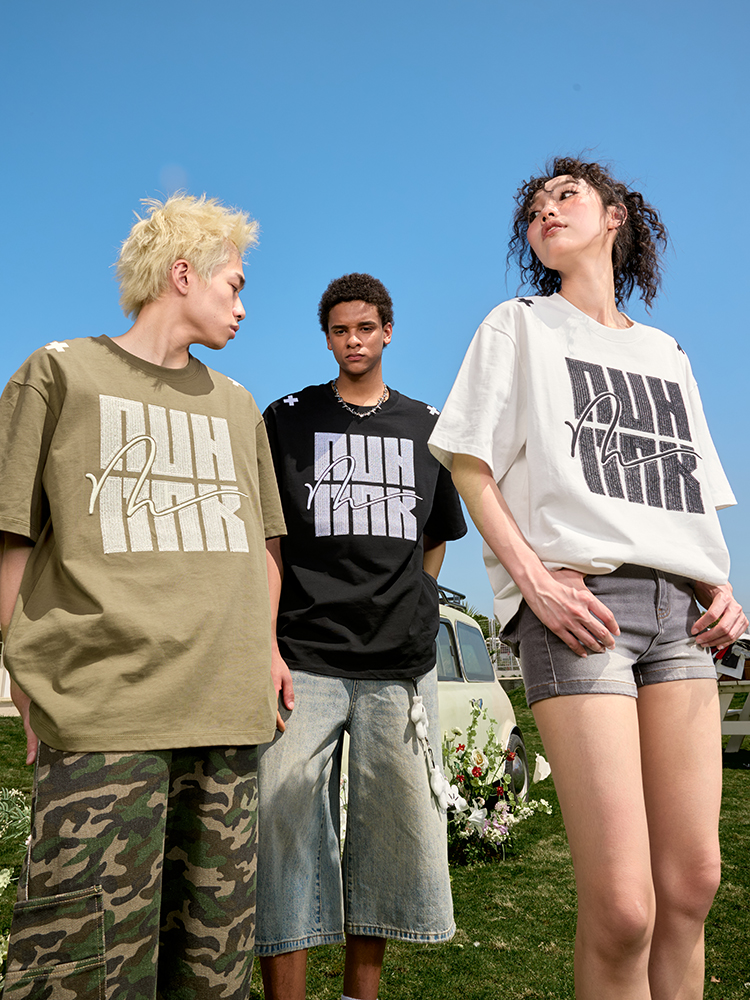 Embroidered Heavyweight Streetwear Letter T-Shirt - American Vintage Loose Fit Short Sleeve Unisex Summer 2025 Fashion Embroidered Heavyweight Streetwear Letter T-Shirt - American Vintage Loose Fit Short Sleeve Unisex Summer 2025 Fashion