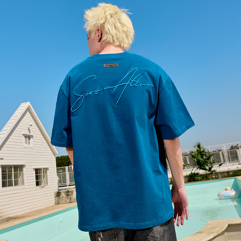 Embroidered Letter Short Sleeve T-Shirt - Vintage American Style Unisex Heavyweight Tee for Summer 2025 - Trendy 90s Look Embroidered Letter Short Sleeve T-Shirt - Vintage American Style Unisex Heavyweight Tee for Summer 2025 - Trendy 90s Look