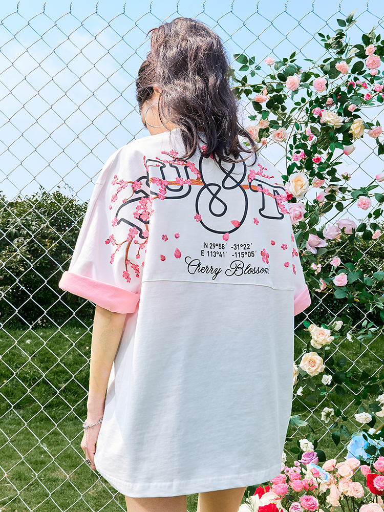 Embroidered National Trend Letter Short Sleeve T-Shirt - Vintage American Style, Unisex Loose Fit for Summer 2025 Fashion Embroidered National Trend Letter Short Sleeve T-Shirt - Vintage American Style, Unisex Loose Fit for Summer 2025 Fashion