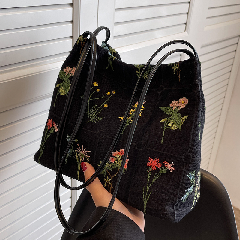 Embroidered Printed Tote Bag for Women - Large Capacity Canvas Shoulder Crossbody Bucket Bag - 2025 Spring/Summer Fashion Embroidered Printed Tote Bag for Women - Large Capacity Canvas Shoulder Crossbody Bucket Bag - 2025 Spring/Summer Fashion