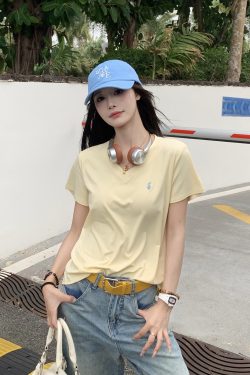 Embroidered V-Neck Short Sleeve T-Shirt for Women - Loose Slimming Casual Top - Versatile Spring Summer Style