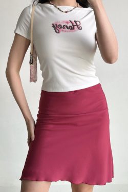 European and American Style Honey Print White Shoulder T-Shirt for Women, High-Waisted Slim Short-Sleeve Top, Y2K Fashion