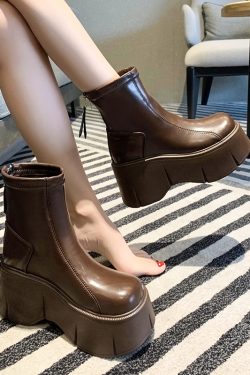 European Martin Boots for Women - Plush Thick-Soled Winter Model, Height-Increasing Brown Casual Short Boots