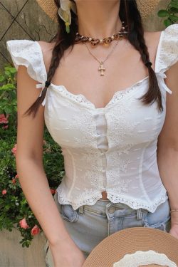 Exquisite Lace Flutter Sleeve Little White Shirt with Palace Button - Perfect Vacation Top for Chic 90s and Y2K Style