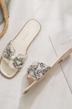 Exquisite Sheepskin Flat Sandals for Women, French Style, Summer 2024 Outdoor Fashion