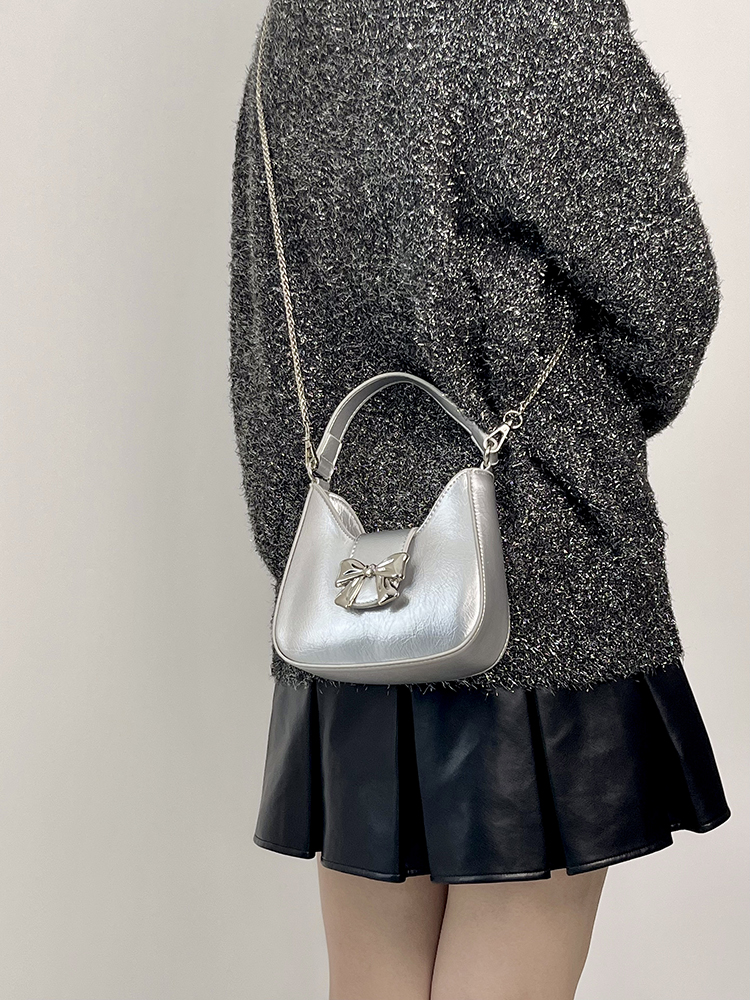 Exquisite Silver Bow Chain Handheld Crossbody Small Bag for Women - 2025 Niche Design Fashion Accessory Exquisite Silver Bow Chain Handheld Crossbody Small Bag for Women - 2025 Niche Design Fashion Accessory
