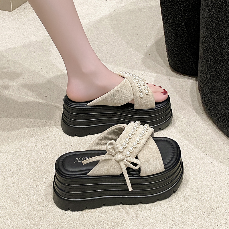 Fairy Style High-End Pearl Thick-Soled Slippers for Women - Summer Outdoor Wear, 9cm Height Increase, Chic One-Word Cool Sandals Fairy Style High-End Pearl Thick-Soled Slippers for Women - Summer Outdoor Wear, 9cm Height Increase, Chic One-Word Cool Sandals